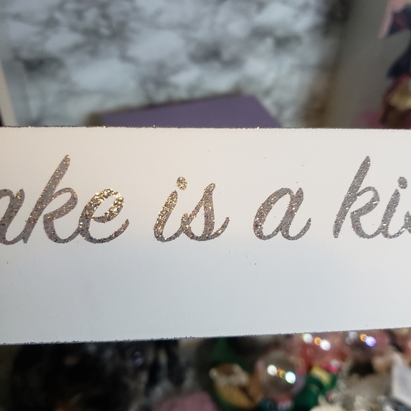 Every snowflake is a kiss from heaven wooden glitter sign - Picture 6 of 11